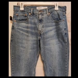 Men's Levi's size 32W/32L
